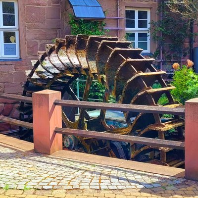 Wasserrad beim Alten Rathaus, Ratsgasse 9 (Heilbad Heiligenstadt)