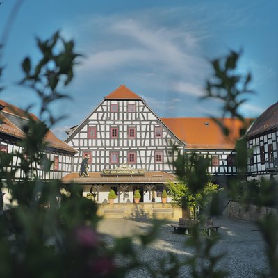 Zum Schwarzen Bär, Alte Regensburger Str. 2 (Hermsdorf, Saale-Holzland-Kreis)